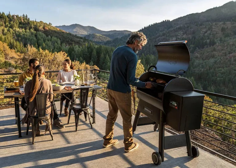 Traeger Ironwood 885